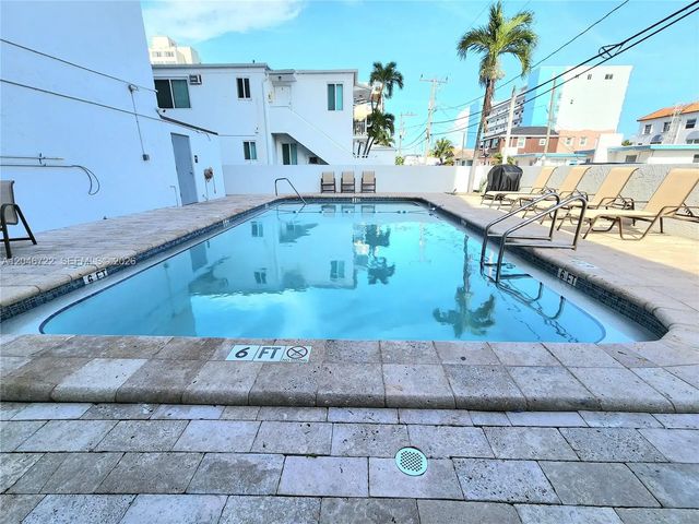 3 of 10 - 211 S Ocean Drive #501, Hollywood, FL