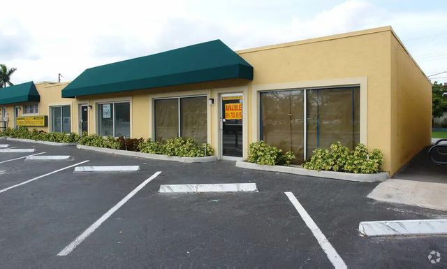 3 of 4 - N/A, Oakland Park, FL