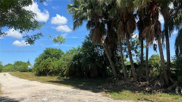 2 of 8 - 15820 Sw 209th Avenue, Miami, FL
