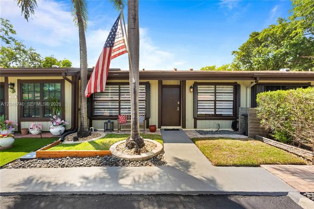 2 of 70 - 10311 Laurel Court, Pembroke Pines, FL