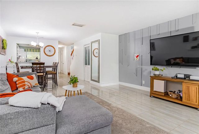 1450 Nw 97th Avenue #268, Pembroke Pines