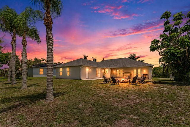 292 Sw Janice Avenue, Port St. Lucie