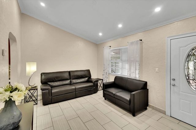 5 of 47 - 1670 Nw 121st Street, North Miami, FL