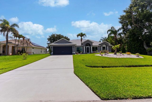 4 of 28 - 4025 Sw Kadlic Street, Port St. Lucie, FL