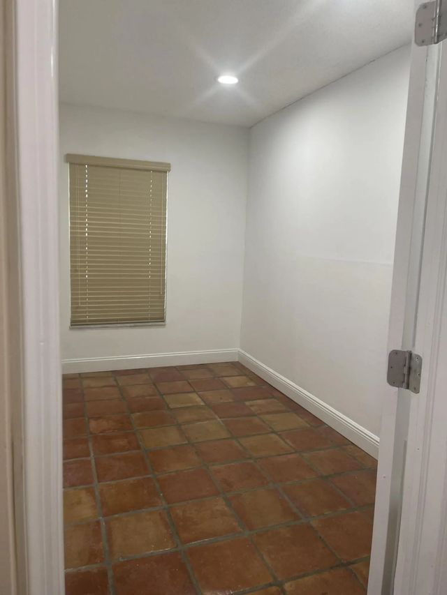 5 of 14 - 19823 Nw 64th Place, Hialeah, FL