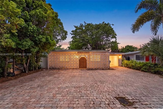 2 of 25 - 1805 N Dixie Highway, Fort Lauderdale, FL
