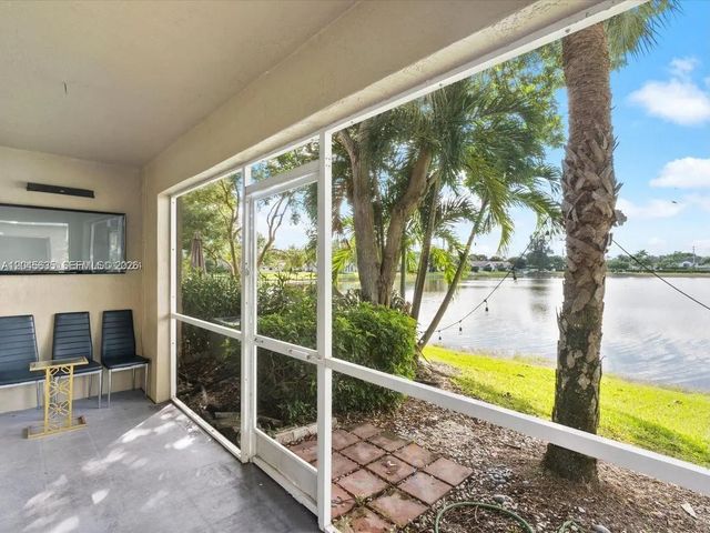 4 of 20 - 12170 Sw 5th Court, Pembroke Pines, FL