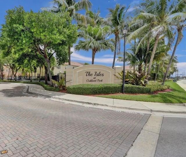 3 of 15 - 3258 Nw 32nd Terrace, Oakland Park, FL