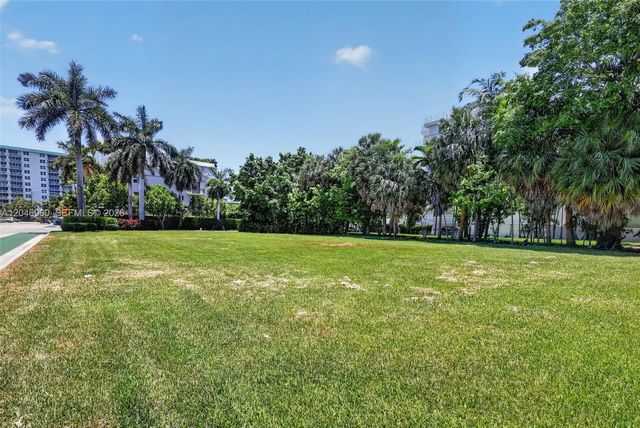 5 of 29 - 10177 W Bay Harbor Drive, Bay Harbor Islands, FL