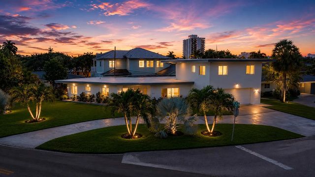 4 of 43 - 2812 Ne 27th Street, Lighthouse Point, FL