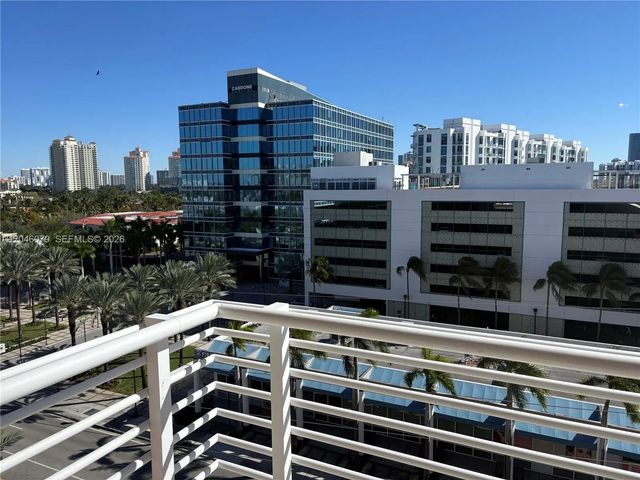 2 of 25 - 18800 Ne 29 Avenue #807, Aventura, FL