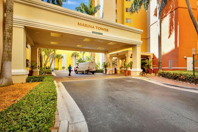 2650 Lake Shore Drive #1005, Riviera Beach