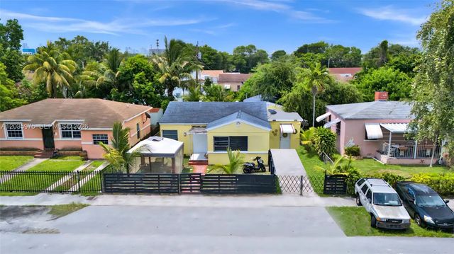 4 of 15 - 1042 Nw 76th Street, Miami, FL