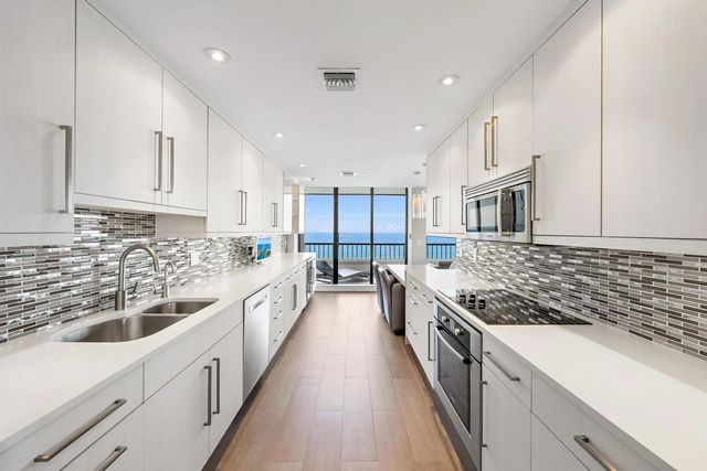 3 of 46 - 5250 N Ocean Drive #10s, Singer Island, FL