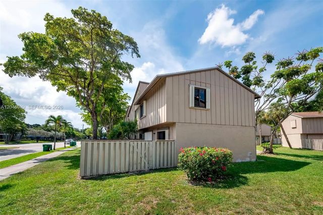 3 of 19 - 2201 Nw 56th Avenue #4-a, Lauderhill, FL