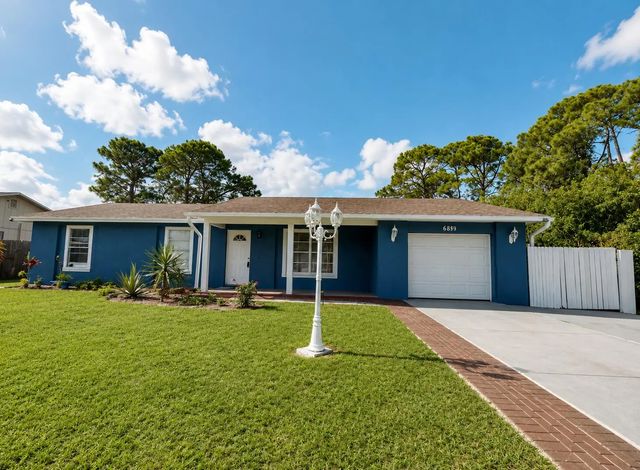882 Se Walters Terrace, Port St. Lucie
