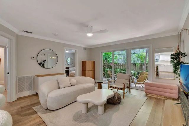 49 Se 7th Avenue #2, Delray Beach