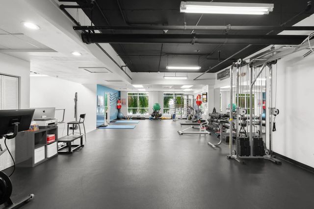 3020 Ne 32nd Avenue #ste 319, Fort Lauderdale