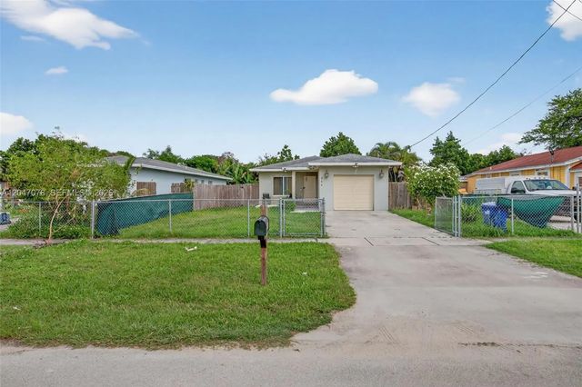 2 of 35 - 344 Sw 3rd Street, Florida City, FL