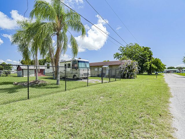 4 of 35 - 1040 Lissie Lane, Okeechobee, FL