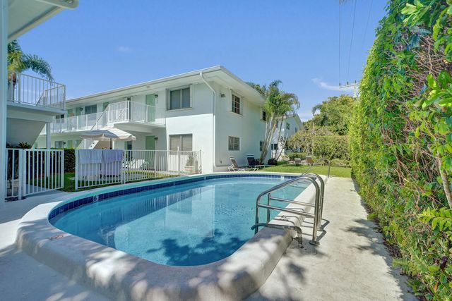 2 of 35 - 2050 Ne 39th Street #101, Fort Lauderdale, FL