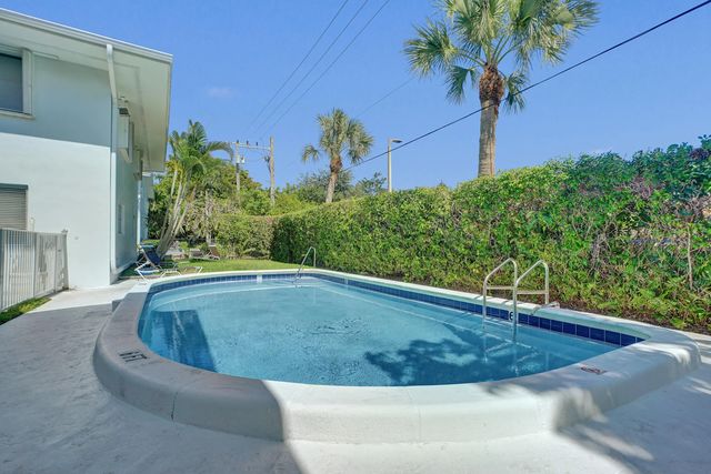 3 of 35 - 2050 Ne 39th Street #101, Fort Lauderdale, FL