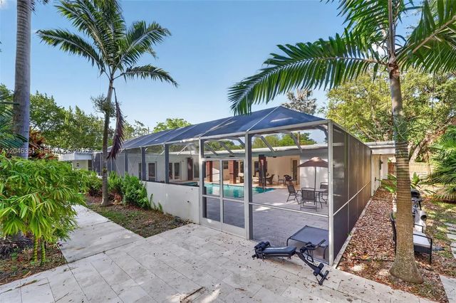2 of 35 - 15200 Sw 81st Avenue, Palmetto Bay, FL