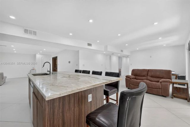 4 of 35 - 15200 Sw 81st Avenue, Palmetto Bay, FL