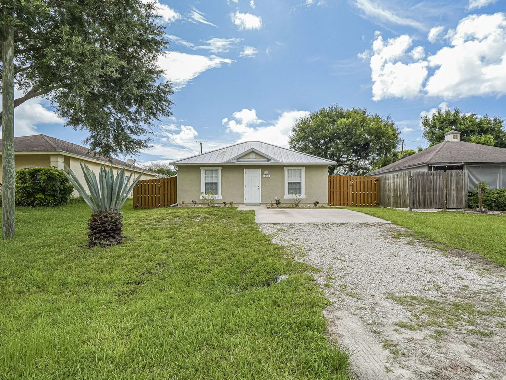 1456 25th Court Sw, Vero Beach