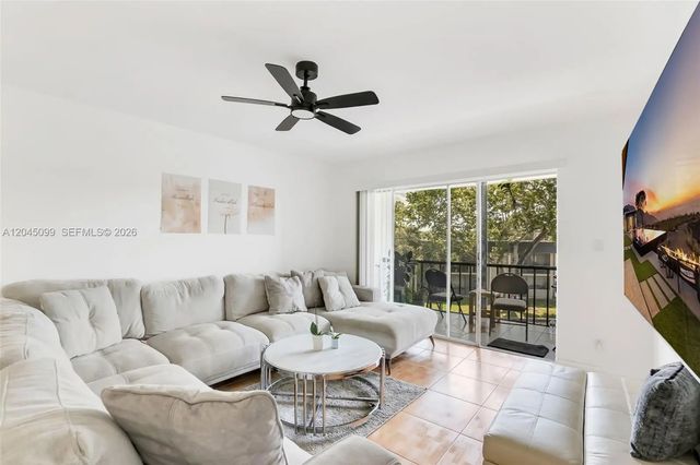 3 of 16 - 8020 N Colony Circle N #304, Tamarac, FL