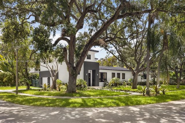 3303 Halissee Street, Coconut Grove