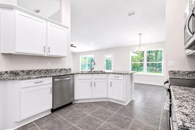 2 of 22 - 405 Ne Airoso Boulevard, Port St. Lucie, FL