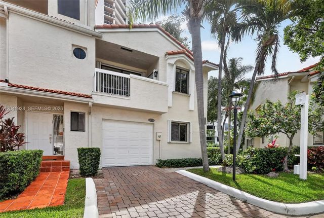 2 of 58 - 21391 Marina Cove Circle #19-k, Aventura, FL
