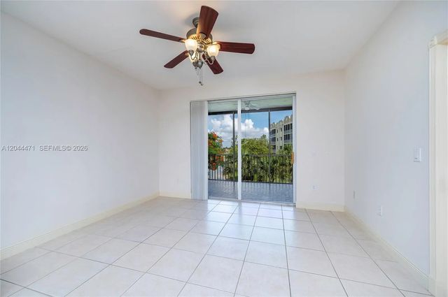 5 of 48 - 10750 Nw 66th Street #312, Doral, FL