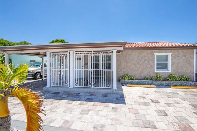 2 of 38 - 1520 N Andrews Avenue, Fort Lauderdale, FL