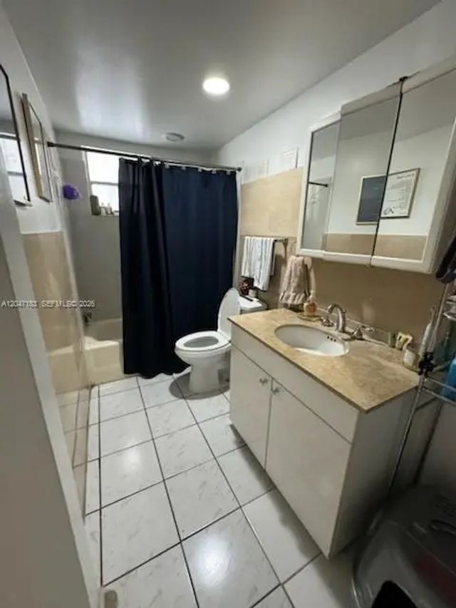 5 of 6 - 2000 Biarritz Drive #404, Miami Beach, FL