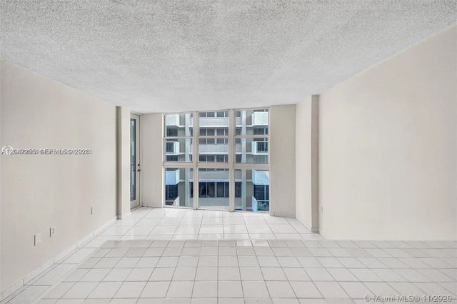 3 of 29 - 1228 West Avenue #613, Miami Beach, FL
