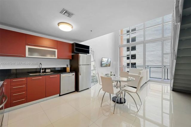 2 of 22 - 244 Biscayne Boulevard #451, Miami, FL