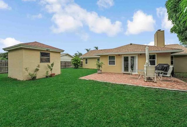 3 of 42 - 427 Las Palmas Street, Royal Palm Beach, FL