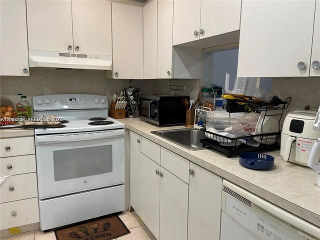 5 of 13 - 12035 Ne 2nd Avenue #a209, North Miami, FL