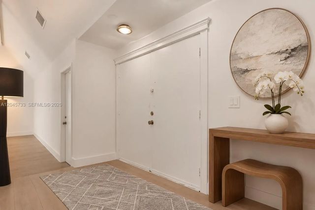 5 of 40 - 9833 Sw 133rd Place, Miami, FL