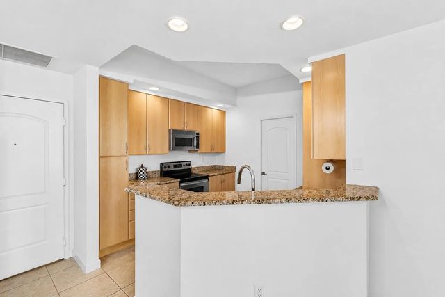 5 of 34 - 801 S Olive Avenue #1119, West Palm Beach, FL