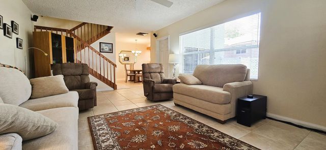4 of 26 - 1919 Hartford Court, West Palm Beach, FL