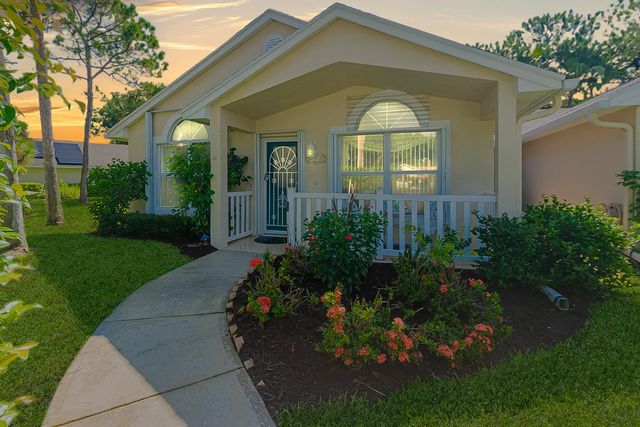 695 Nw San Remo Circle, Port St. Lucie