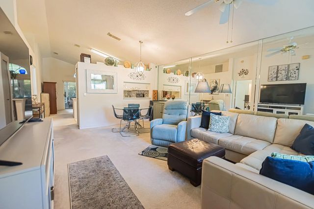 4 of 34 - 695 Nw San Remo Circle, Port St. Lucie, FL