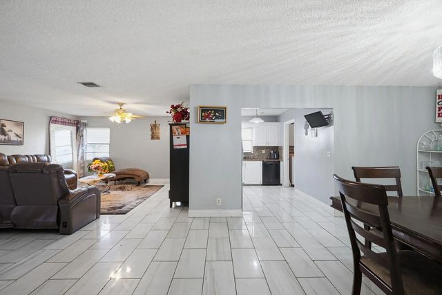 1301 Sw 75th Avenue, North Lauderdale