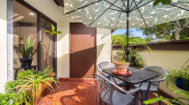3 of 38 - 291 Amber Court, Royal Palm Beach, FL