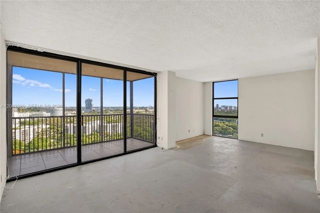 2 of 41 - 20301 W Country Club Drive #2122, Aventura, FL
