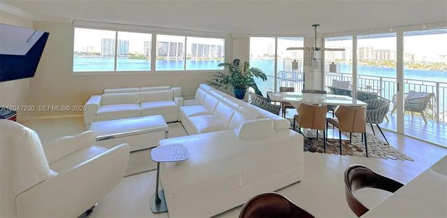 5 of 30 - 18000 N Bay Road #603, Sunny Isles Beach, FL
