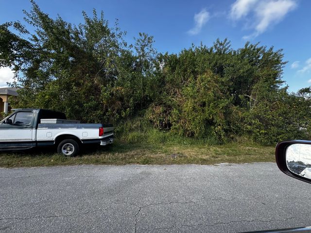 951 Sw Mcelroy Avenue, Port St. Lucie